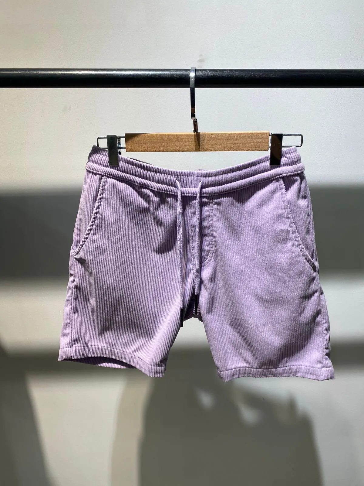 Comfort Chino Short - Lila (molde unisex)