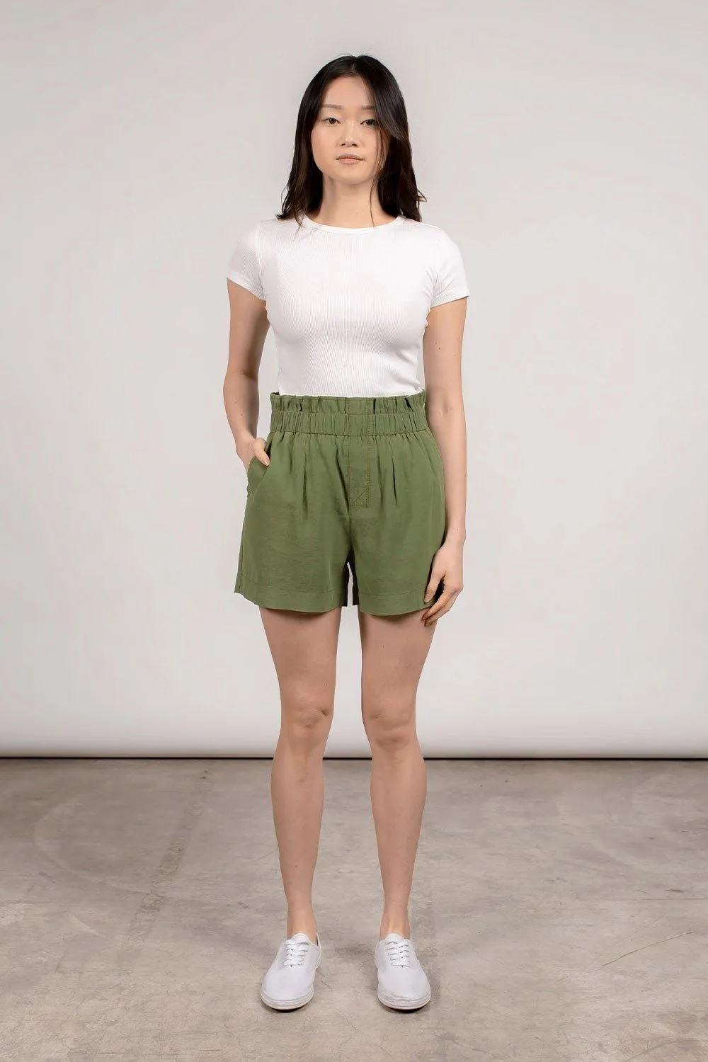 FLOWING PAPERBAG SHORTS - MOSSY GREEN