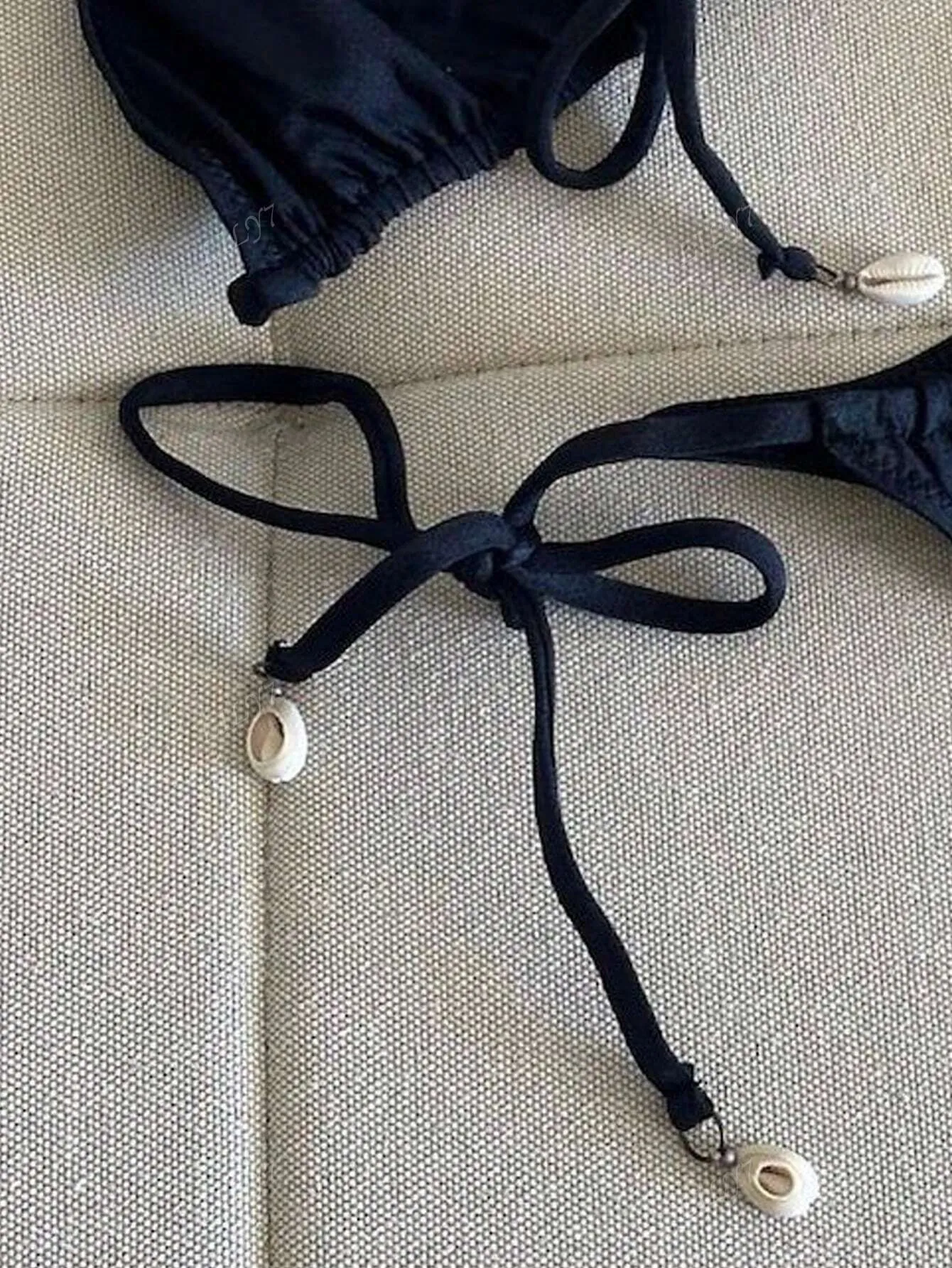 Simple Swimwear Two-Piece Lace-Up Shell-Embellished Swimwear Top & Black Lace-Up Swim Trunks Summer Beach